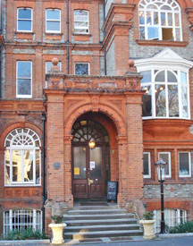 Palmers Lodge Hostel