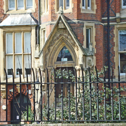 Mossbourne Academy