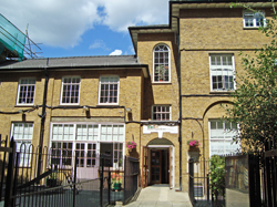 Manor Gardens Centre