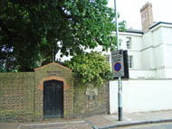 gateway with crest